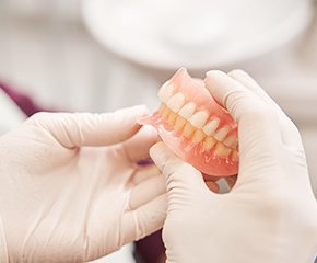 義歯（入れ歯）の製作・調整・修理のイメージ